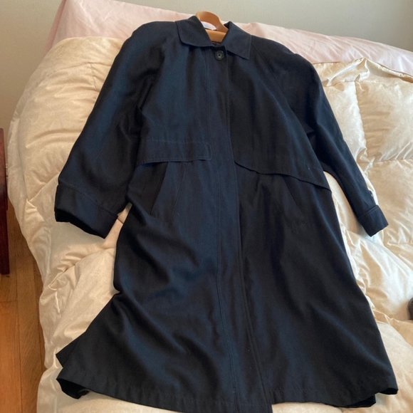 Gallery long black lined swing coat - Picture 2 of 12